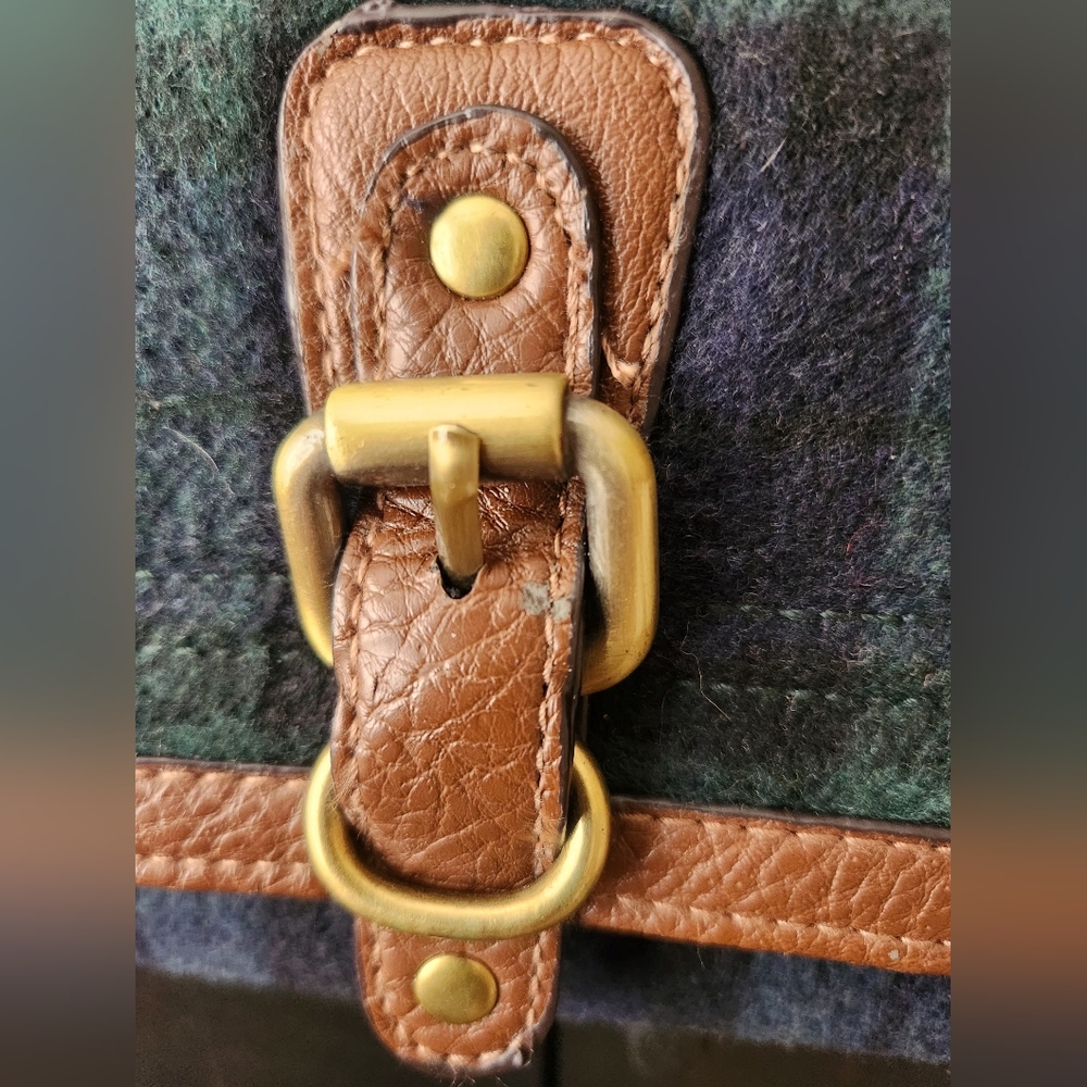 Merona flannel crossbody, PLEASE READ DESCRIPTION - Picture 3 of 13